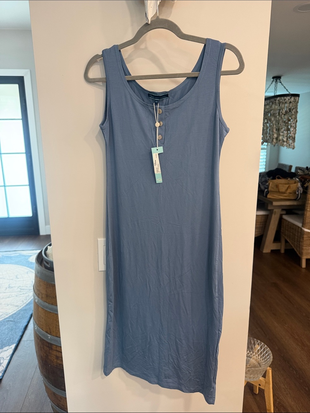 Shore brand Sleeveless Scoop Neck Midi Dress in Dusty Blue. Medium NWT